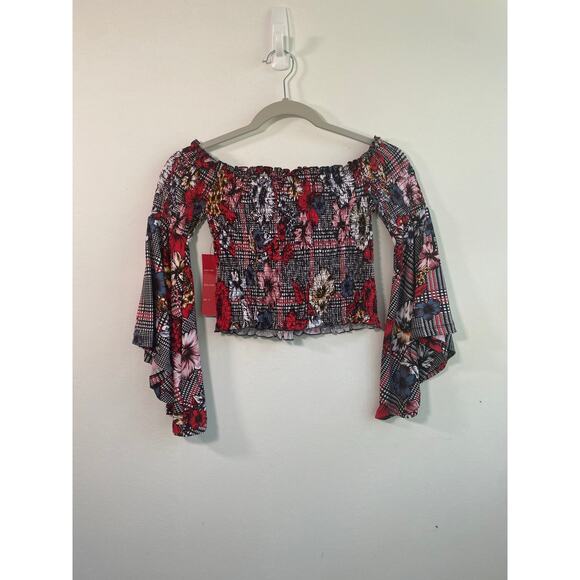 Hot Kiss Women's Floral Crop Top. Size Medium - Picture 2 of 7